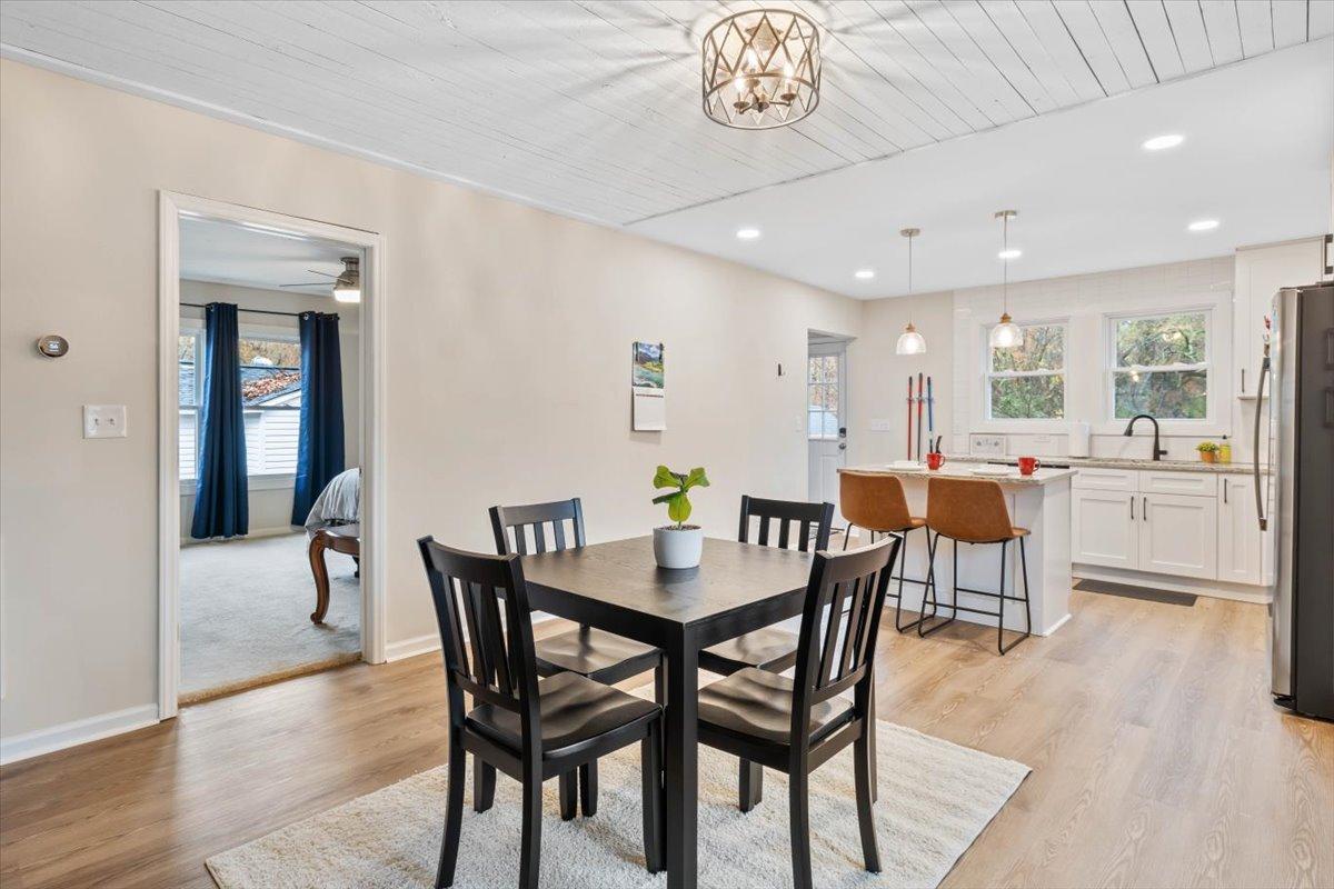 2538 Ross Road