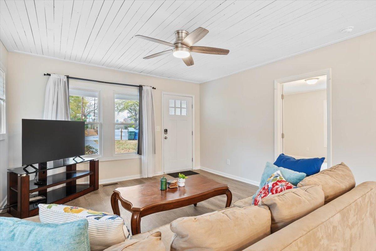 2538 Ross Road
