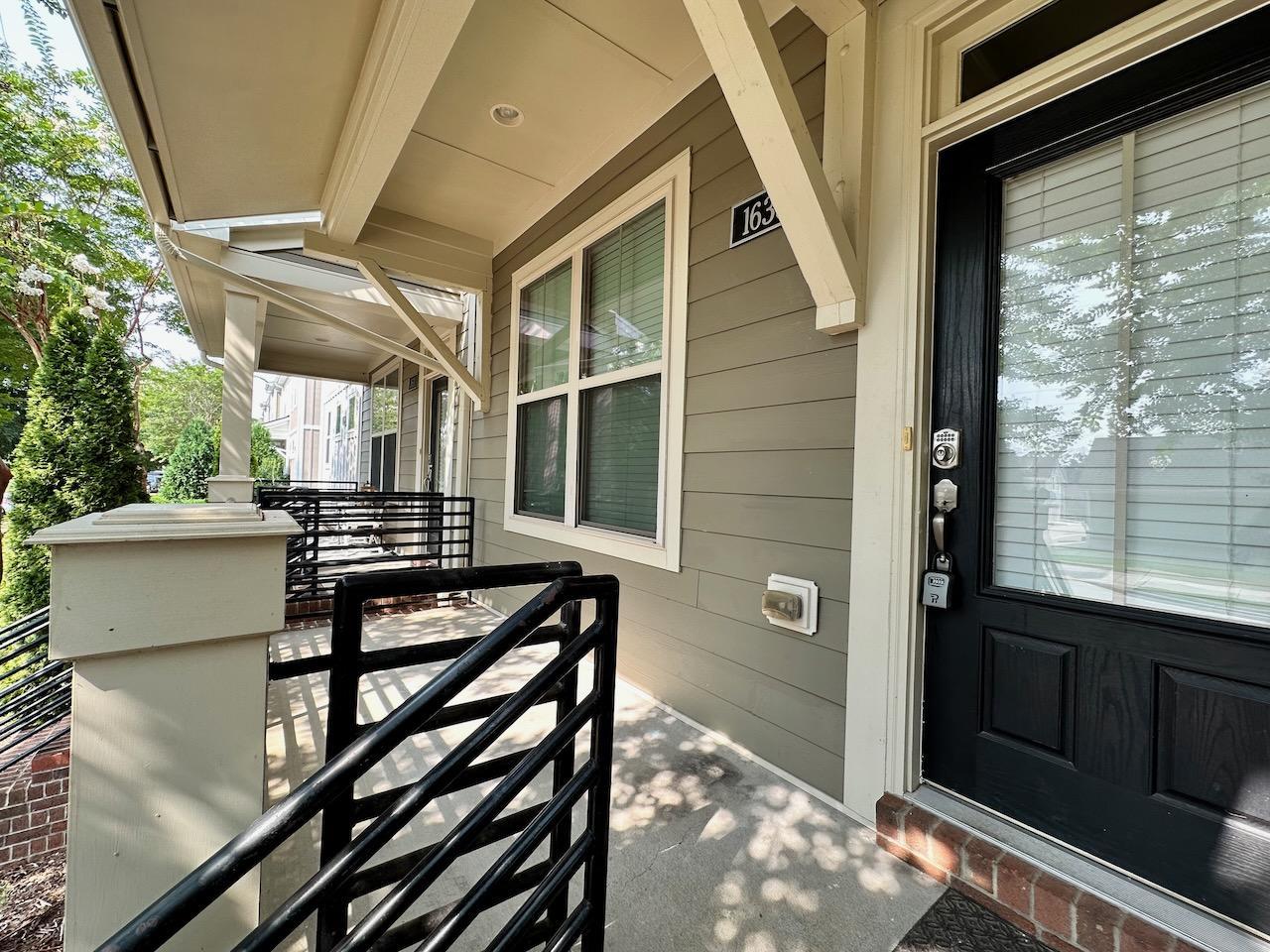 1633 Crafton Way