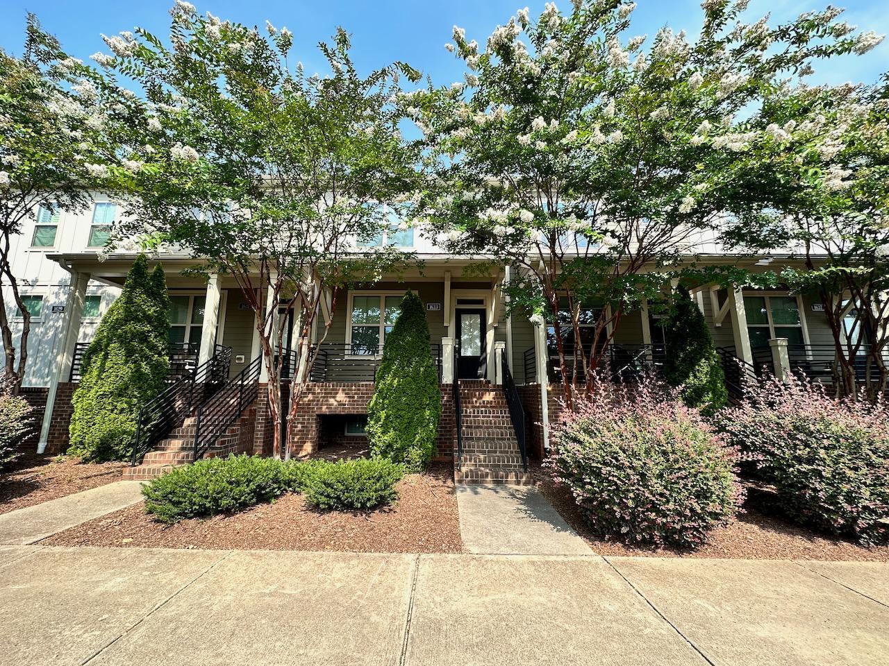 1633 Crafton Way