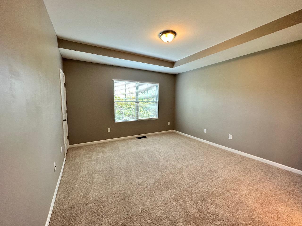 1633 Crafton Way