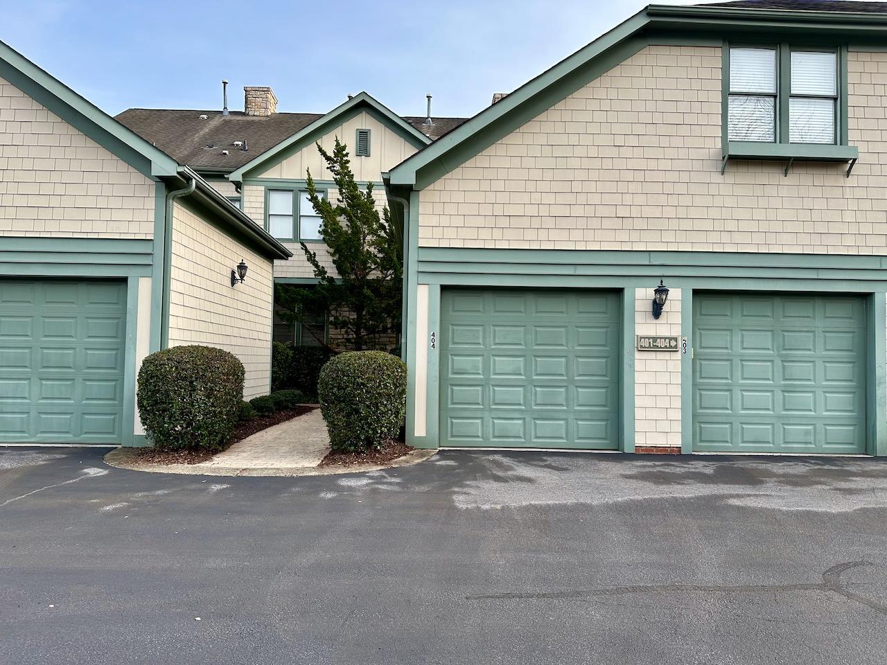 404 Presque Isle Lane