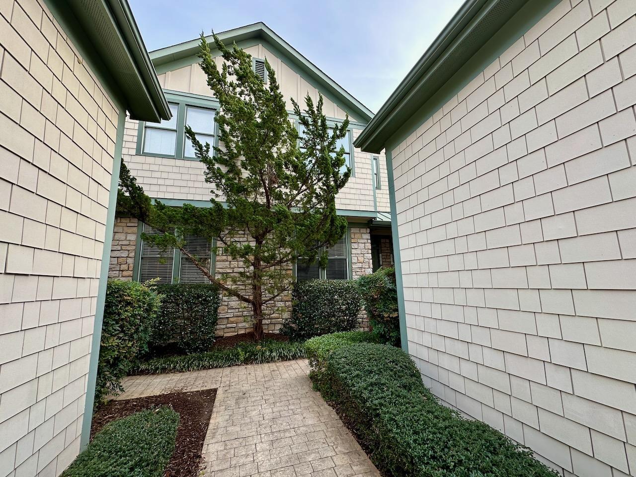 404 Presque Isle Lane