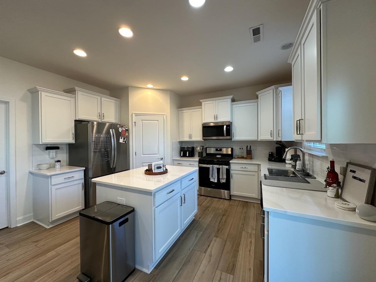 162 Creekhaven Drive