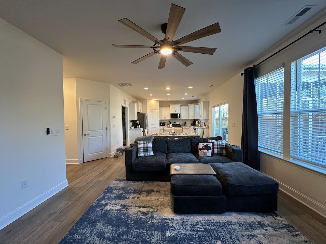 162 Creekhaven Drive