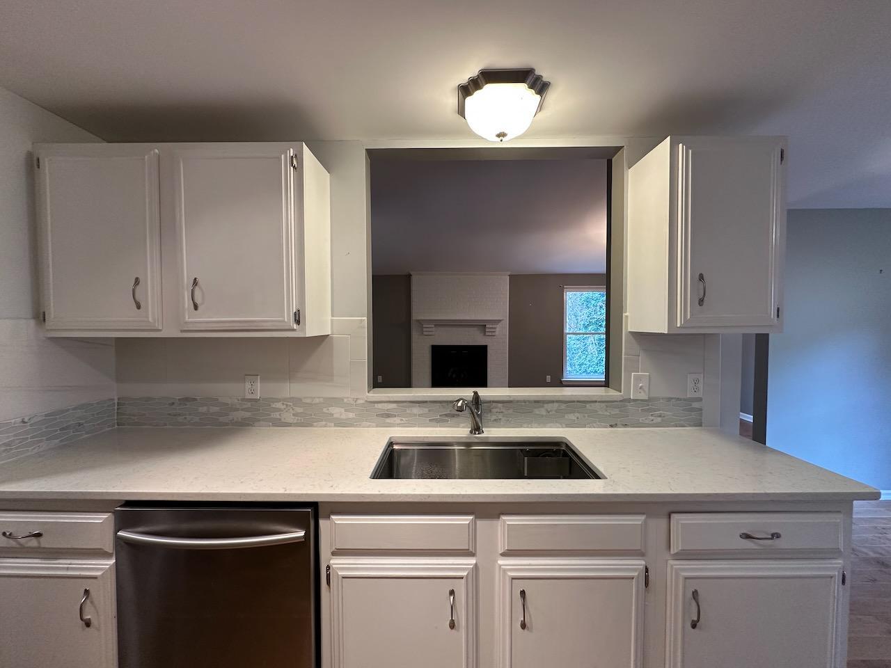 1009 Whetstone Court