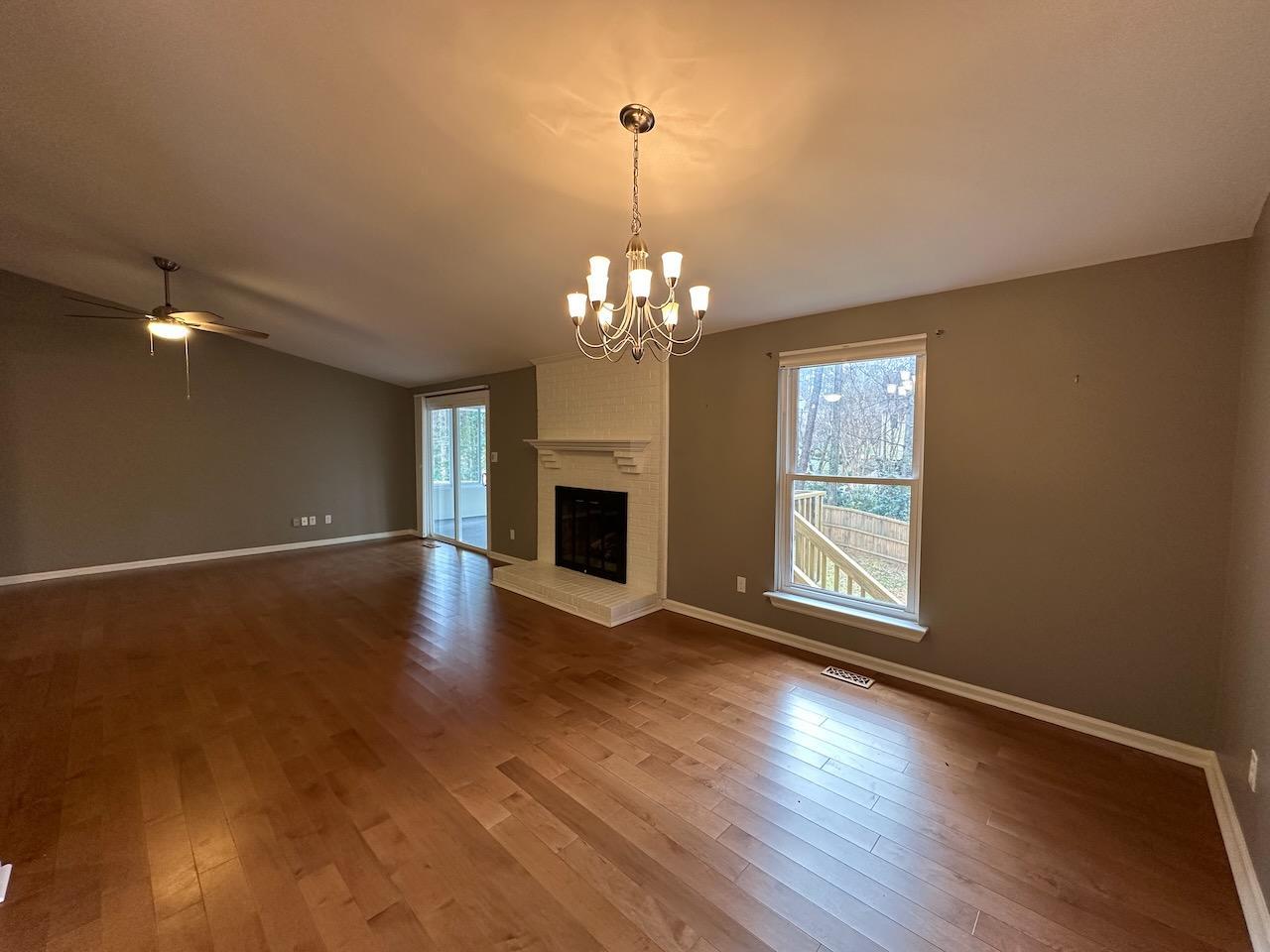 1009 Whetstone Court