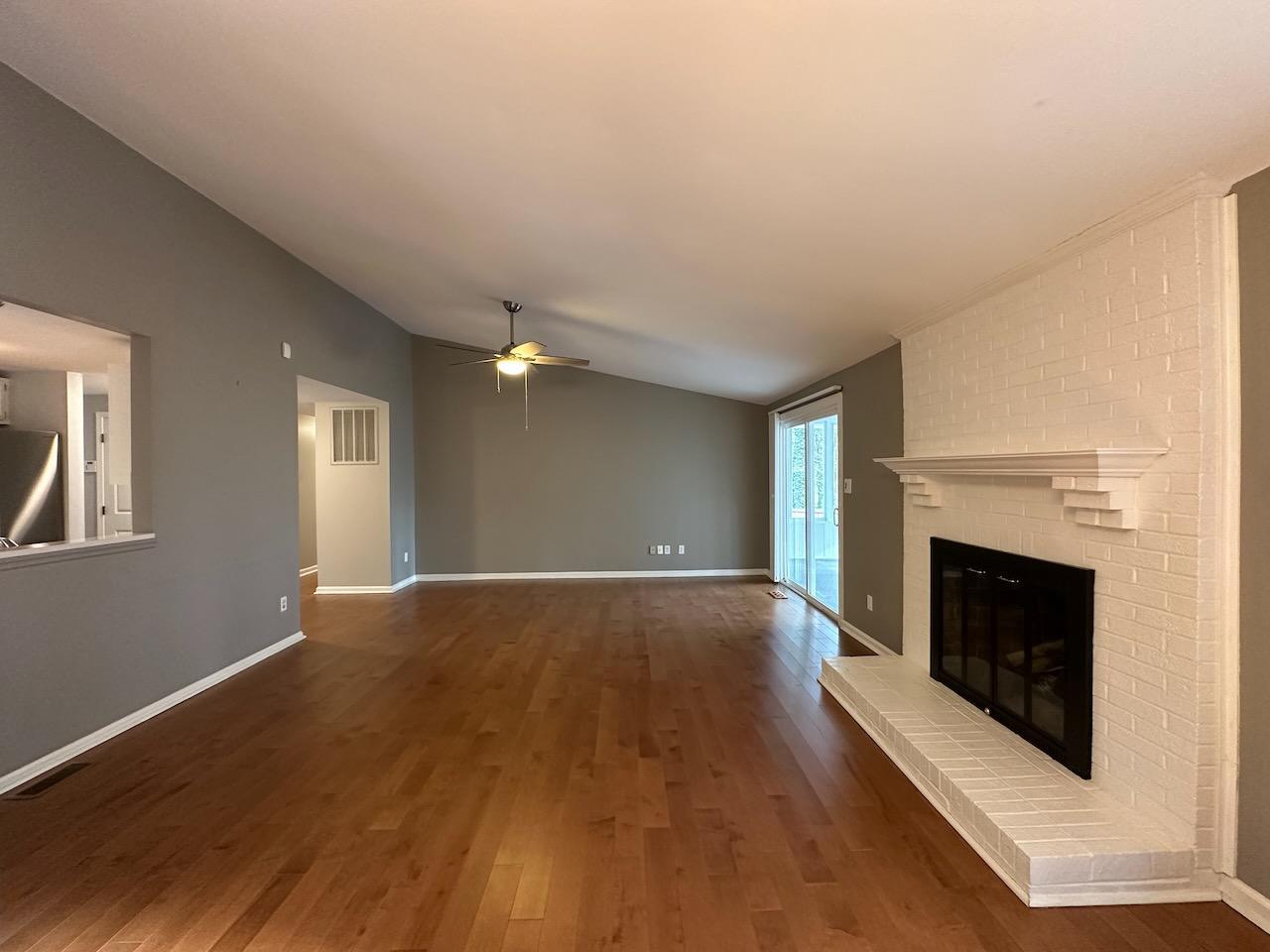 1009 Whetstone Court