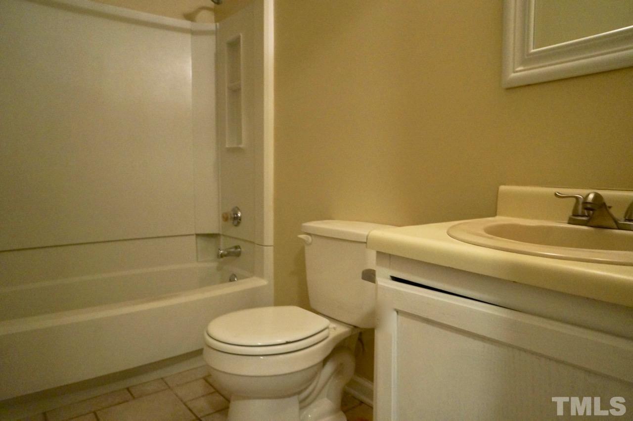 4812 Hoyle Drive Apt B