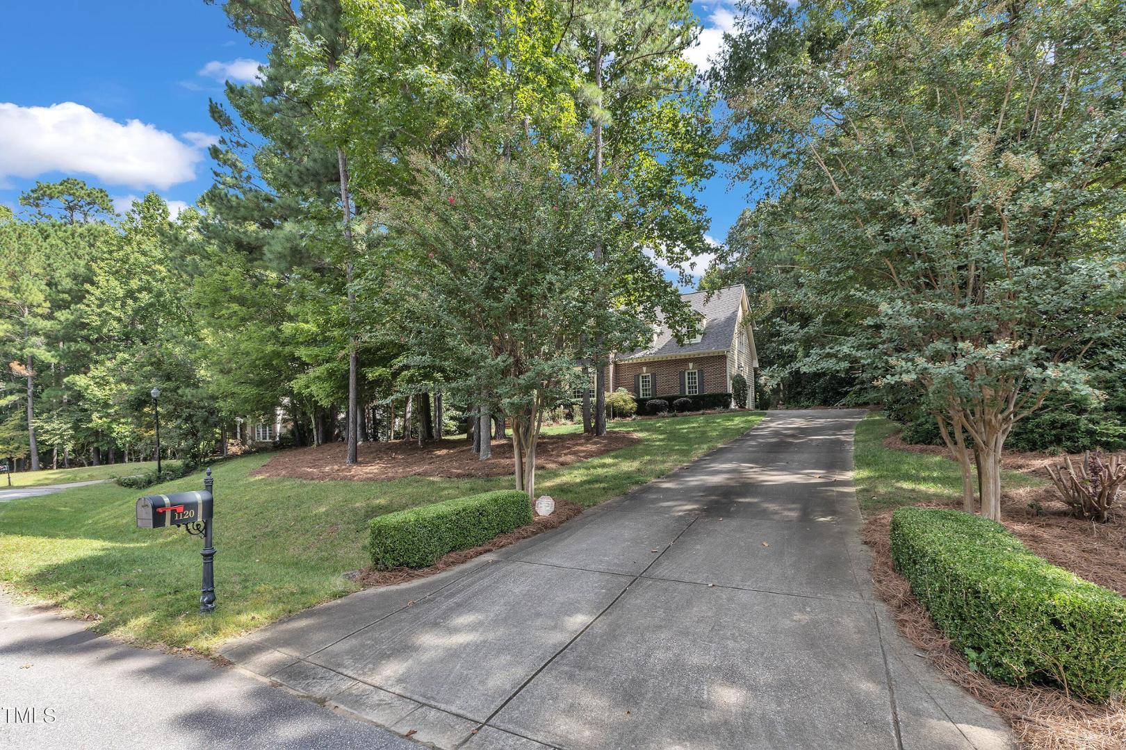 1120 Hawk Hollow Lane