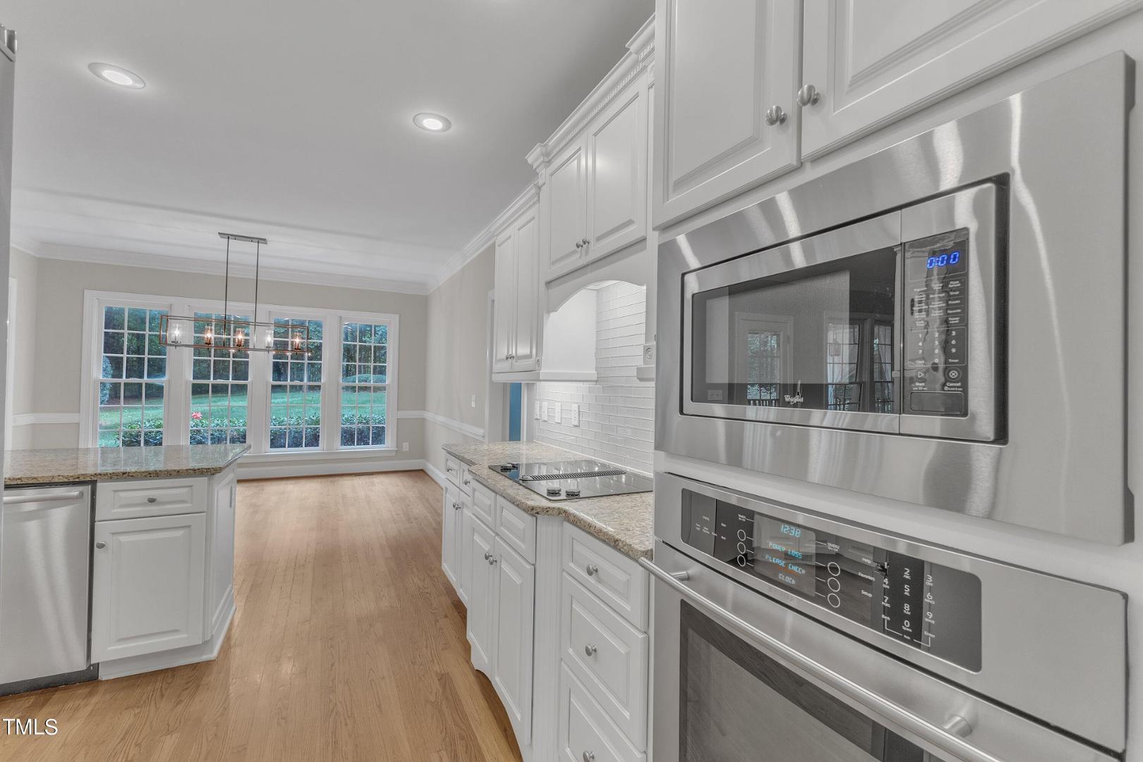 1120 Hawk Hollow Lane