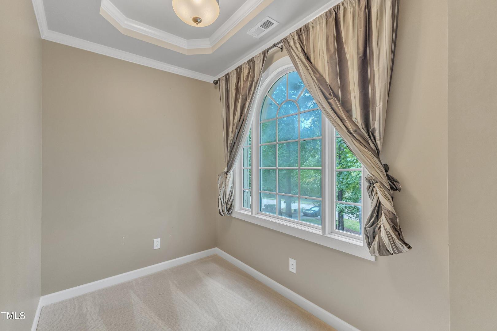 1120 Hawk Hollow Lane