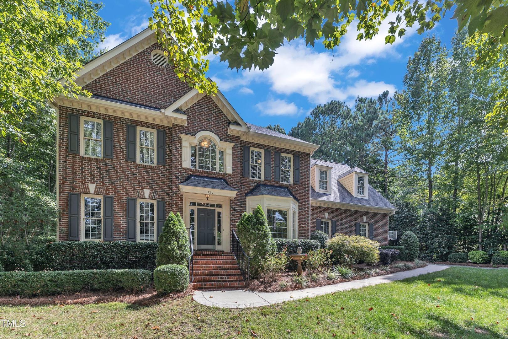 1120 Hawk Hollow Lane
