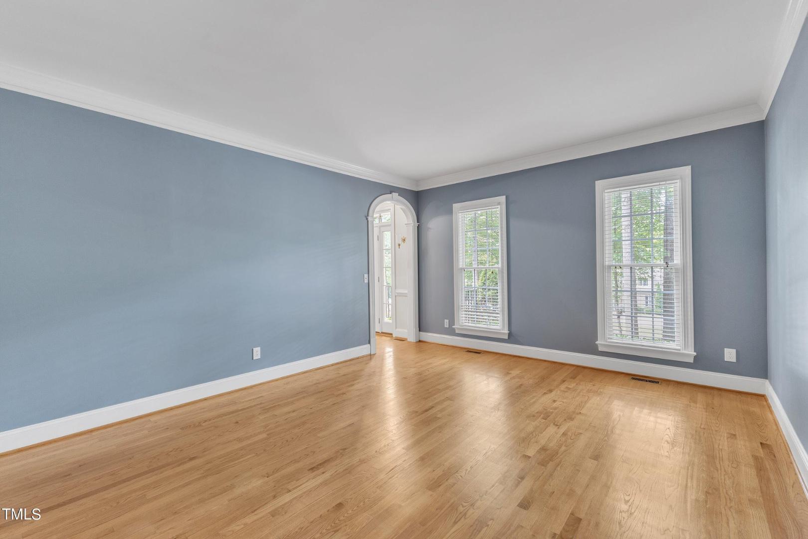 1120 Hawk Hollow Lane