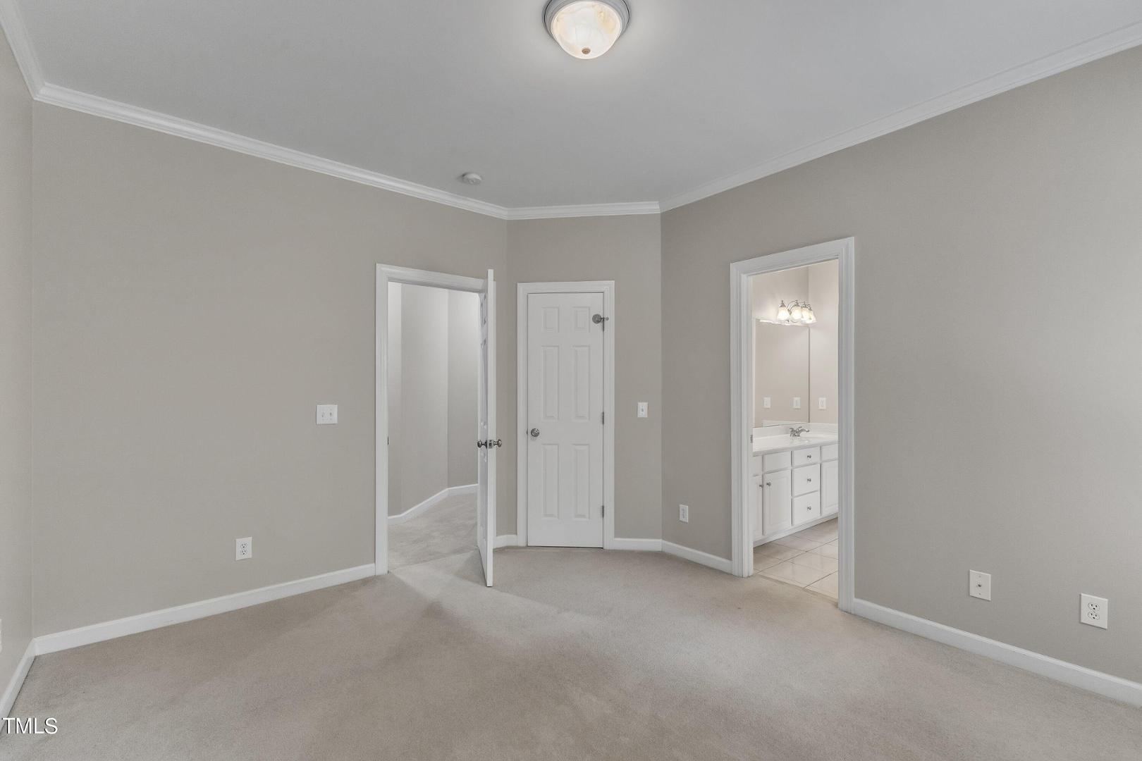 1120 Hawk Hollow Lane