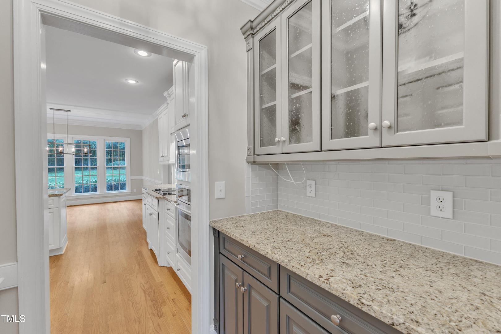 1120 Hawk Hollow Lane