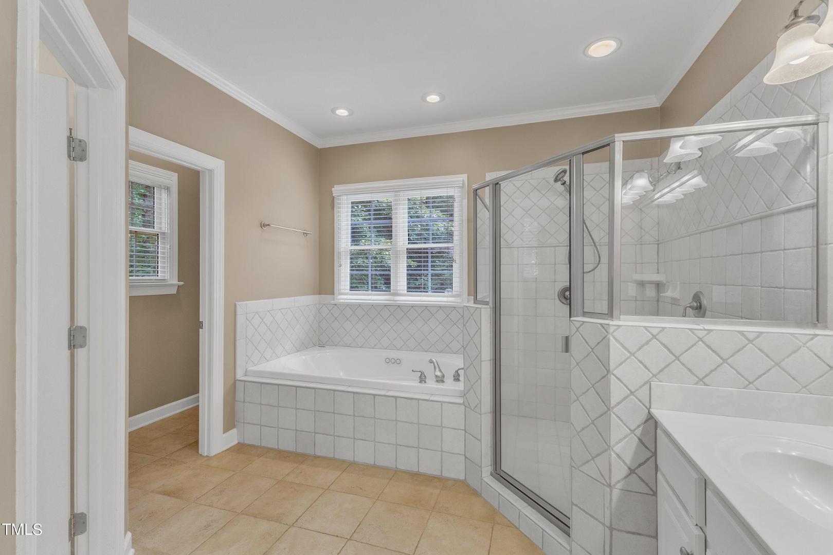 1120 Hawk Hollow Lane