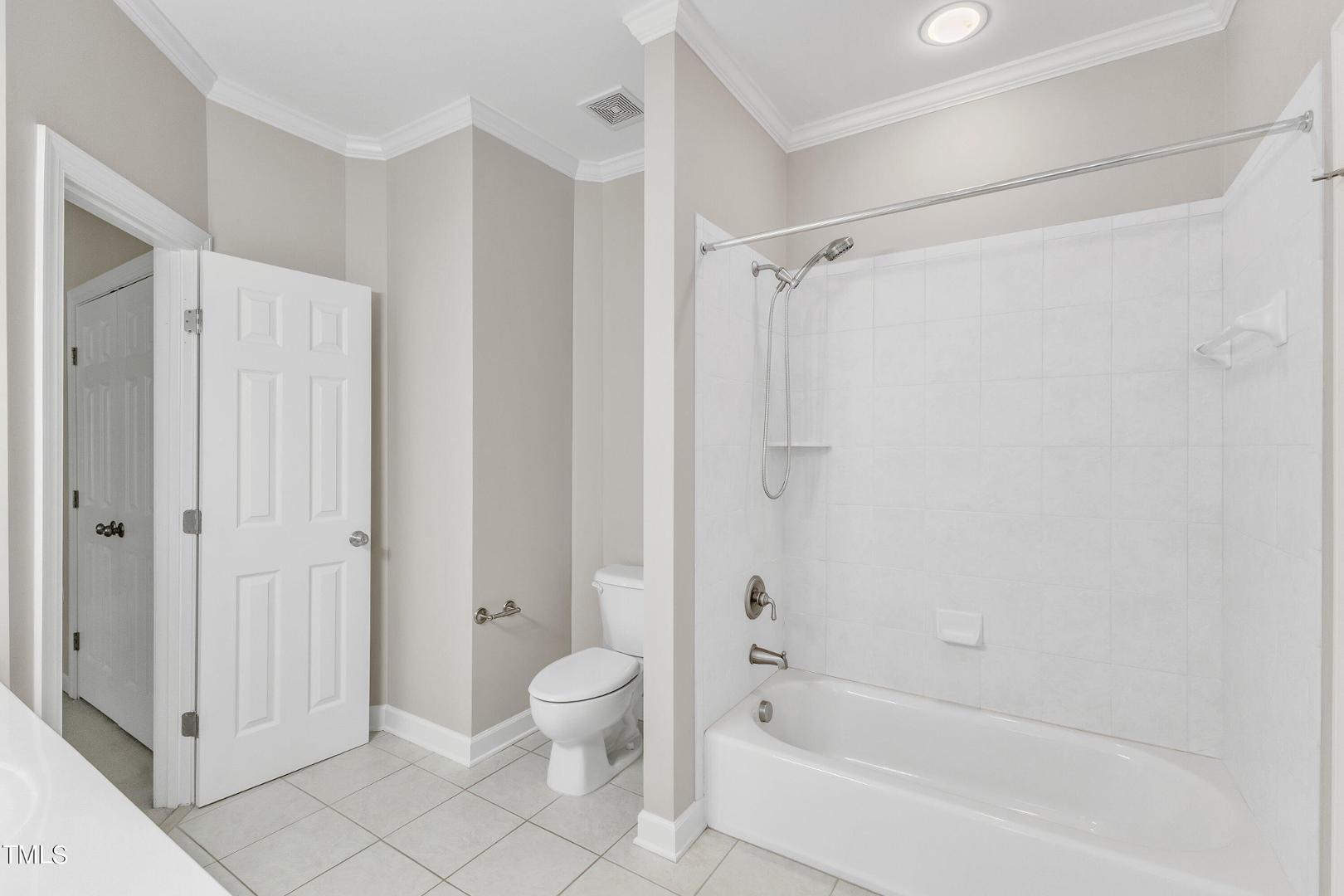 1120 Hawk Hollow Lane