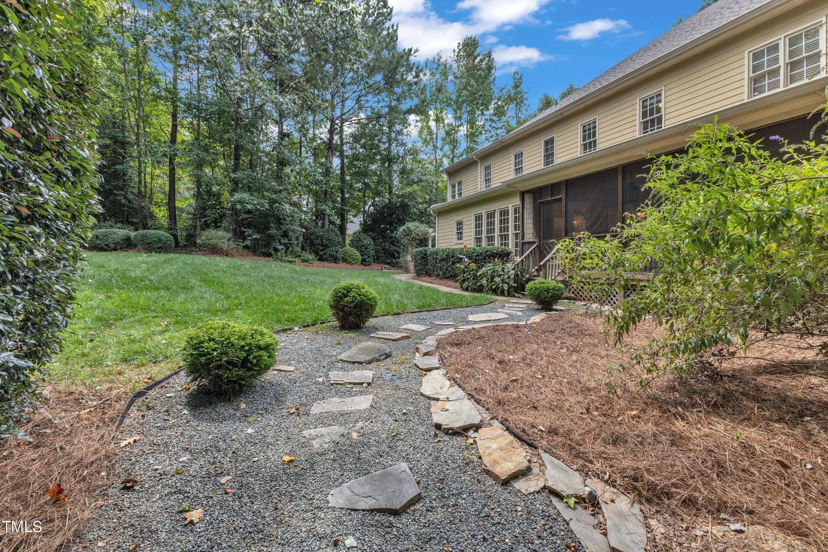 1120 Hawk Hollow Lane