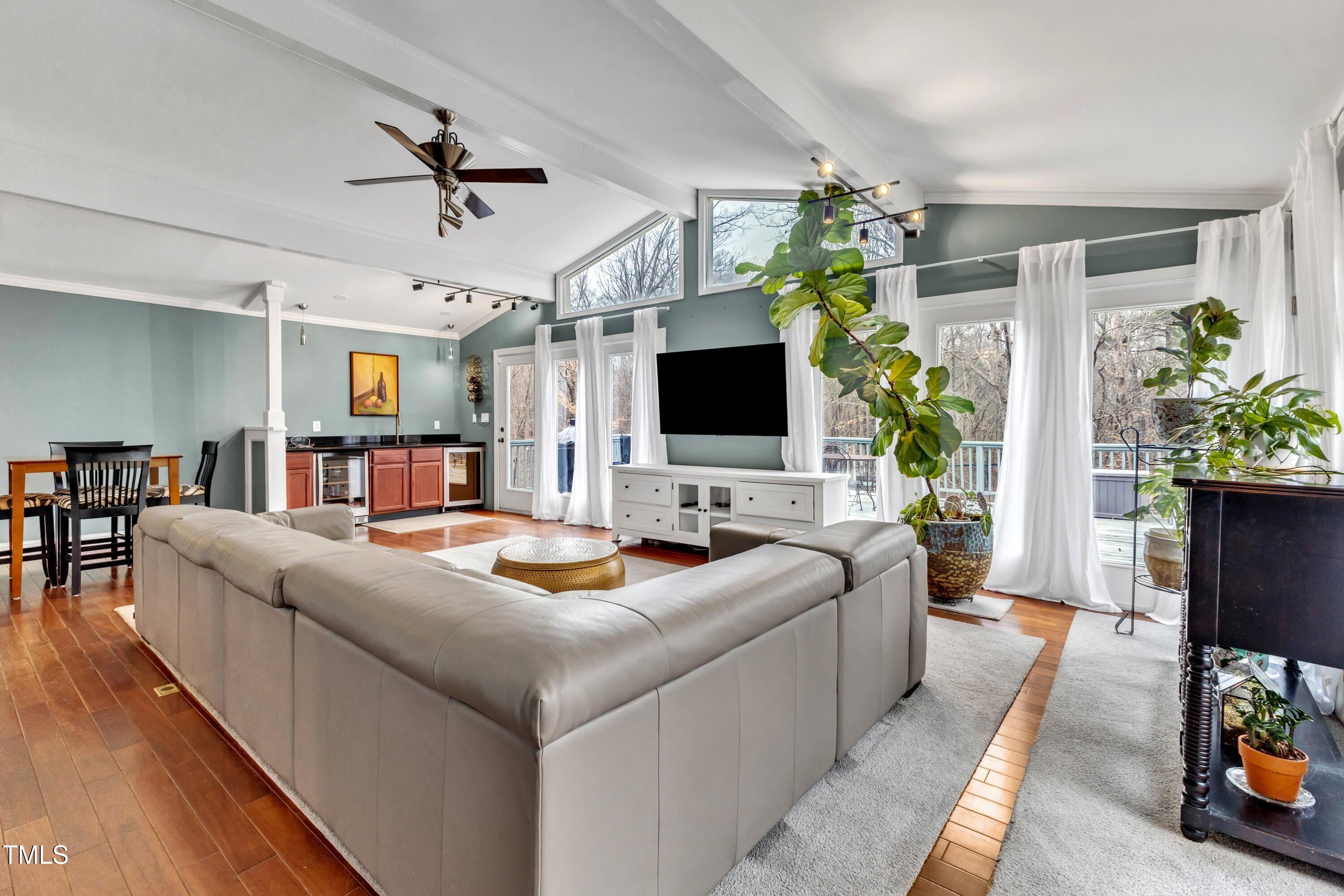 1126 Trailwood Drive