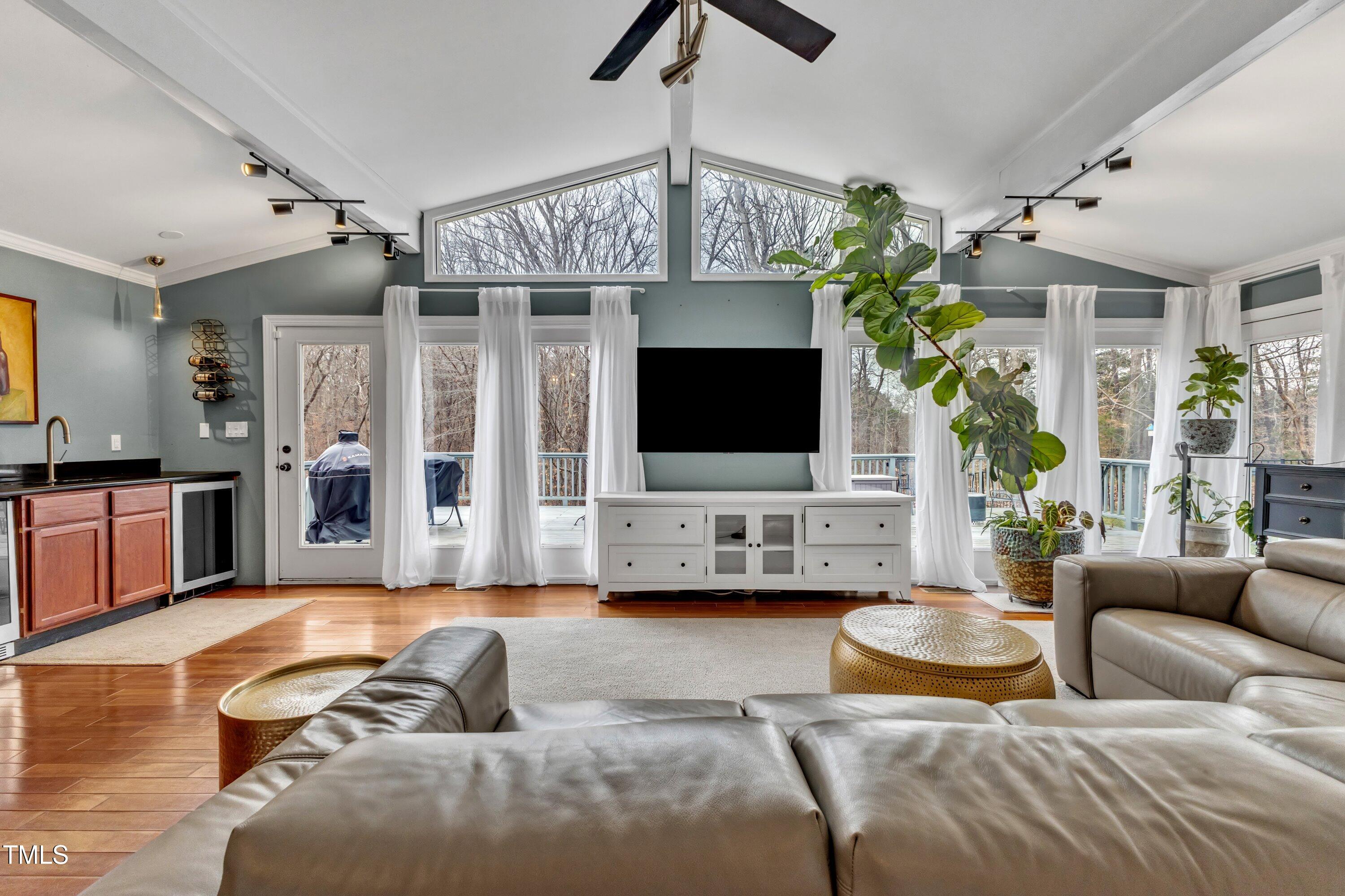 1126 Trailwood Drive