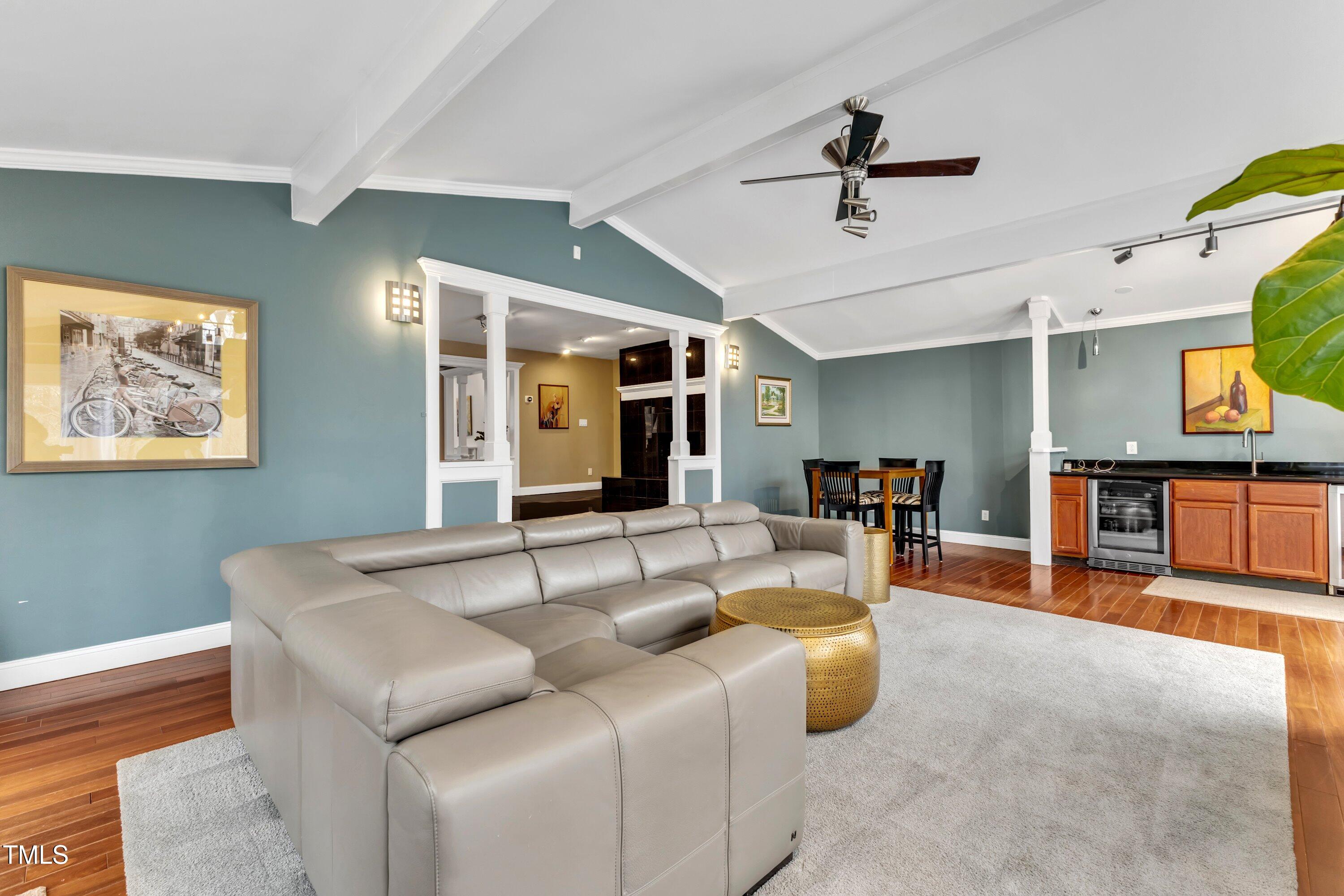 1126 Trailwood Drive