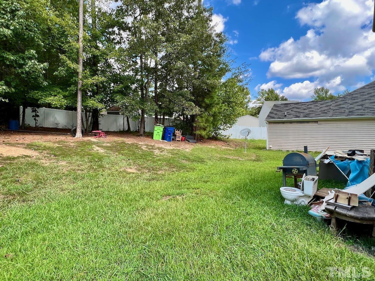 2826 Maidenhair Drive