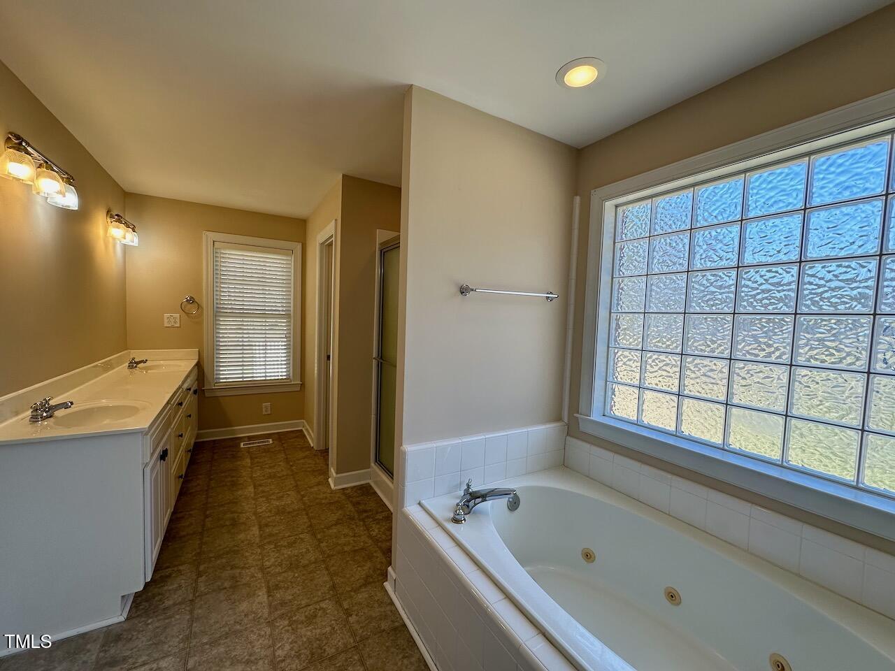 1000 Fieldgrass Place