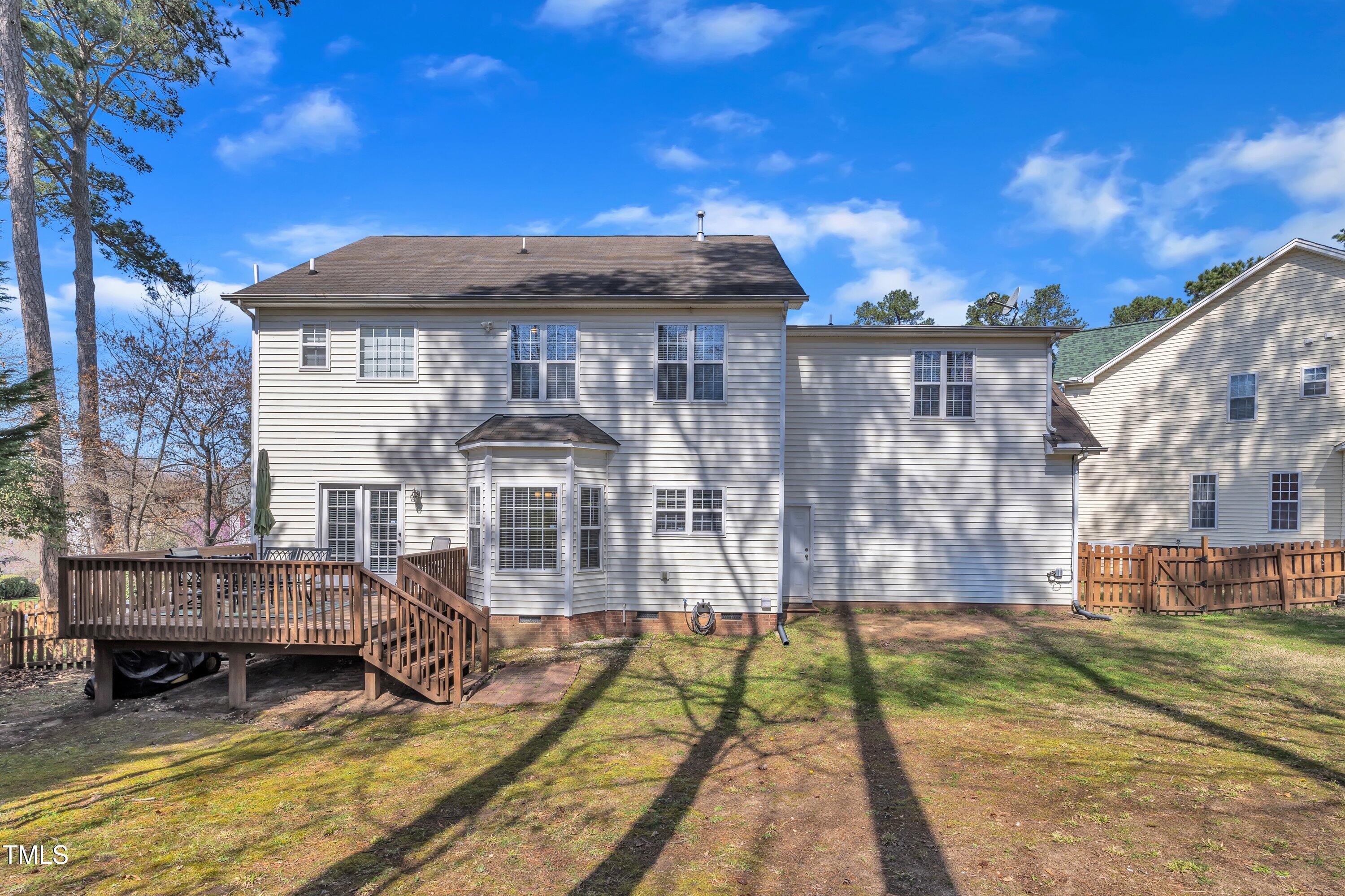 3 Guilder Cove