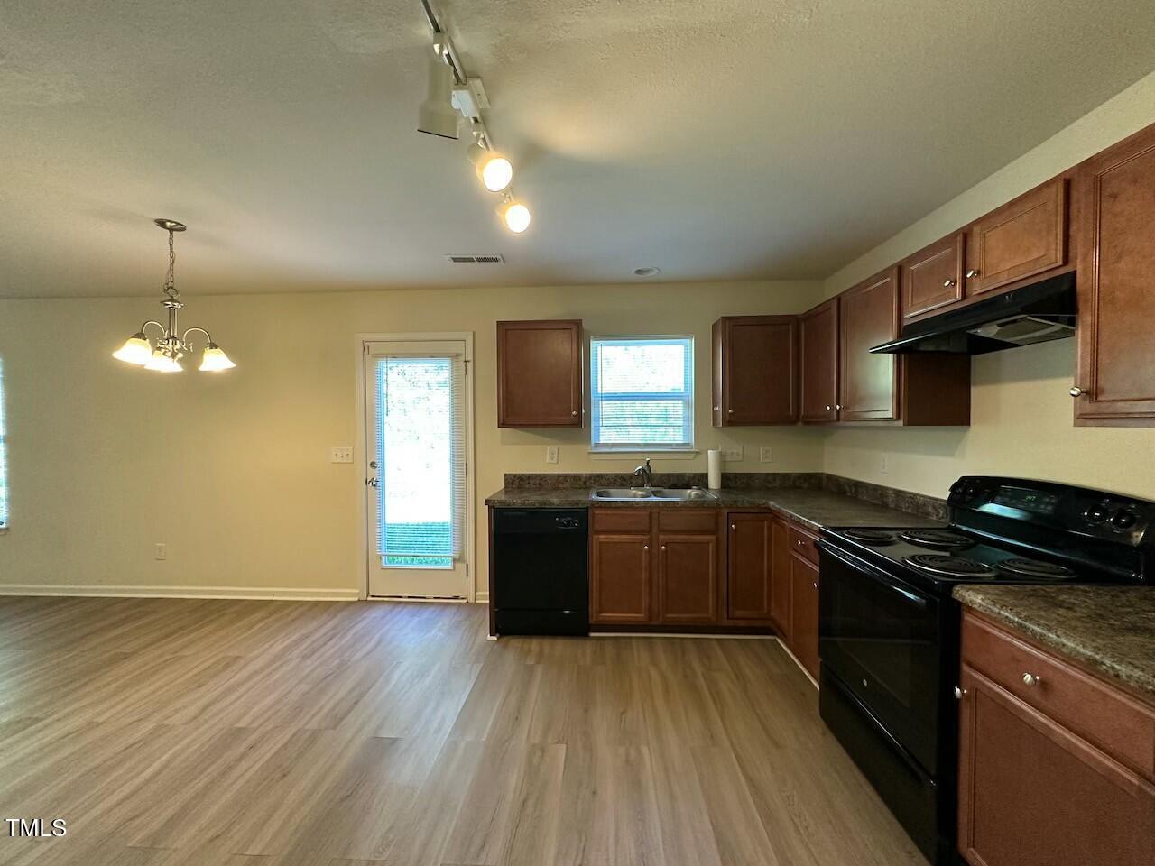 1401 Glenbrittle Drive