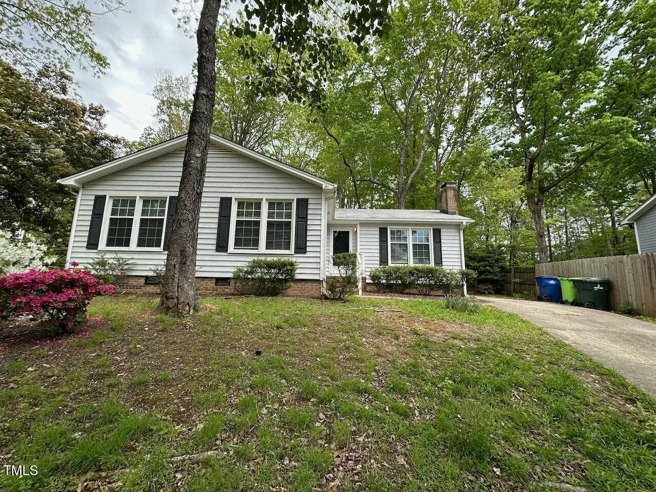 7820 Hemlock Court