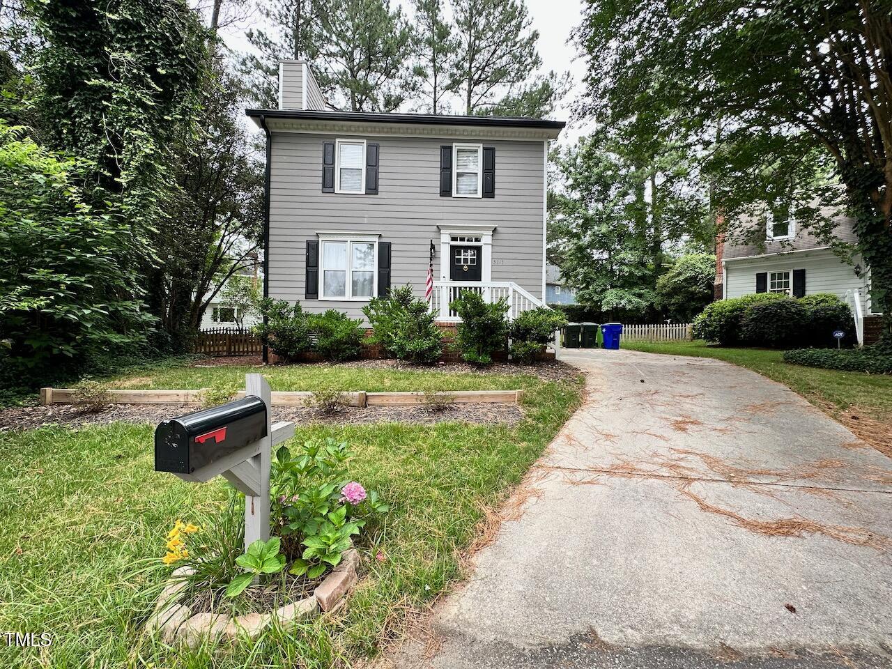 3117 E Folkestone Place