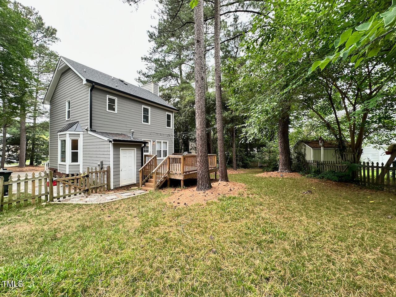 3117 E Folkestone Place