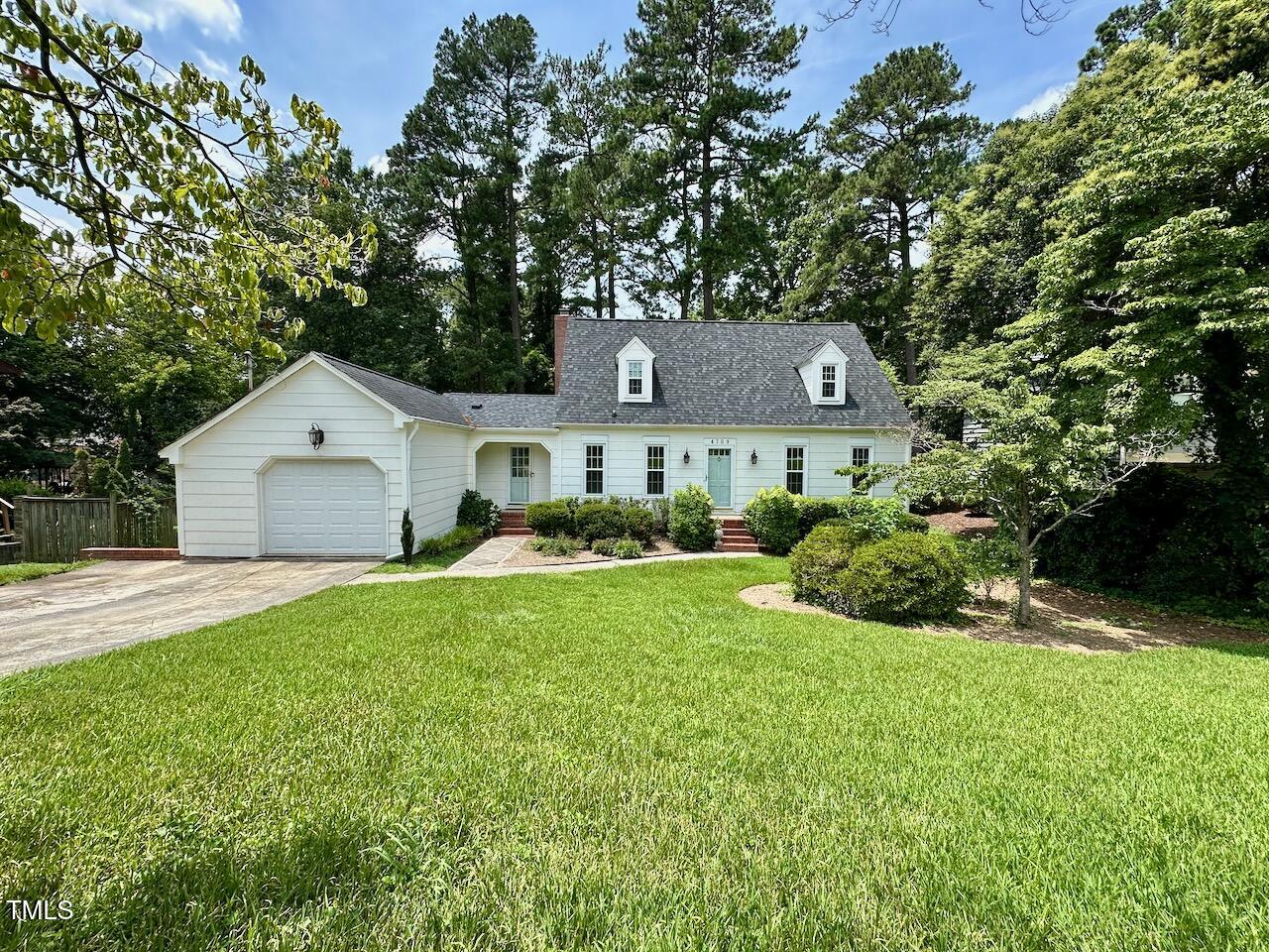 4709 Yadkin Drive