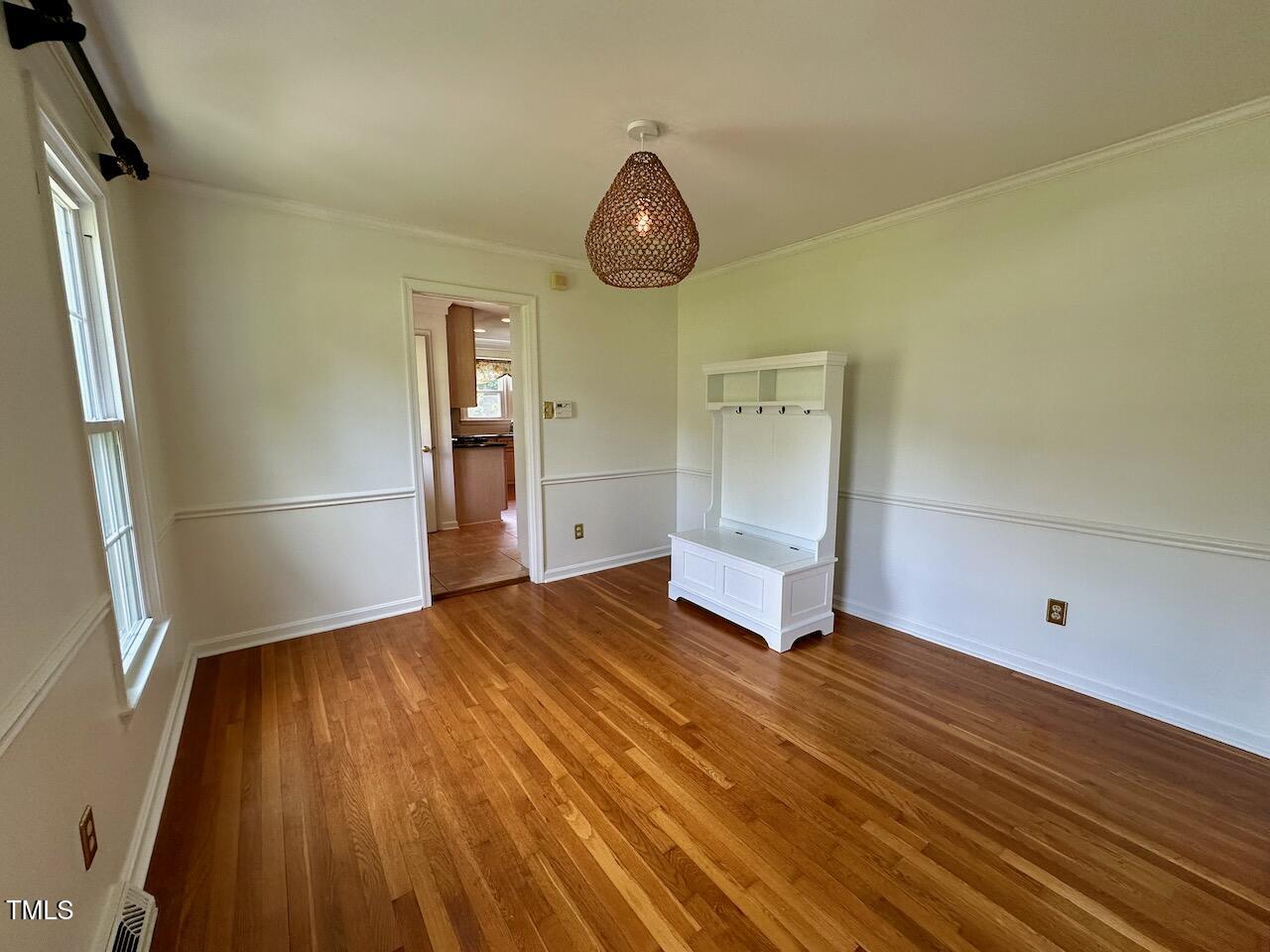 4709 Yadkin Drive