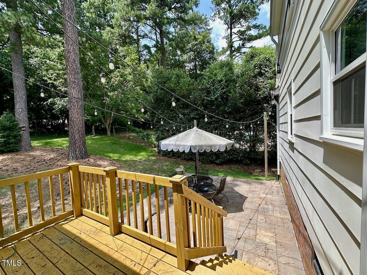 4709 Yadkin Drive