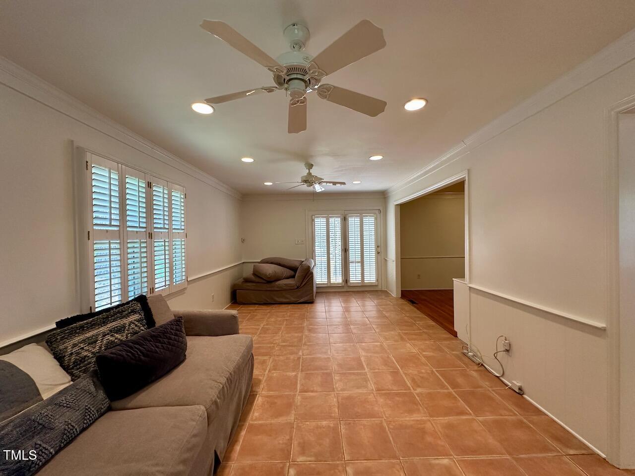 4709 Yadkin Drive