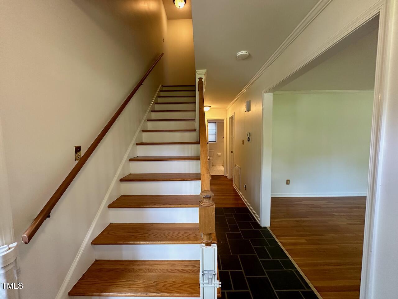 4709 Yadkin Drive