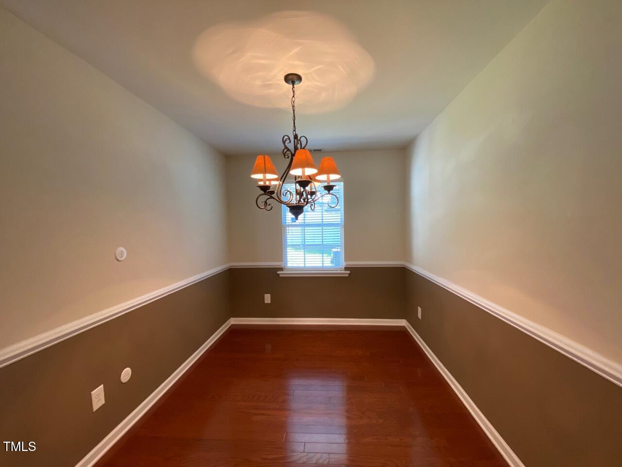 8845 Thornton Town Place