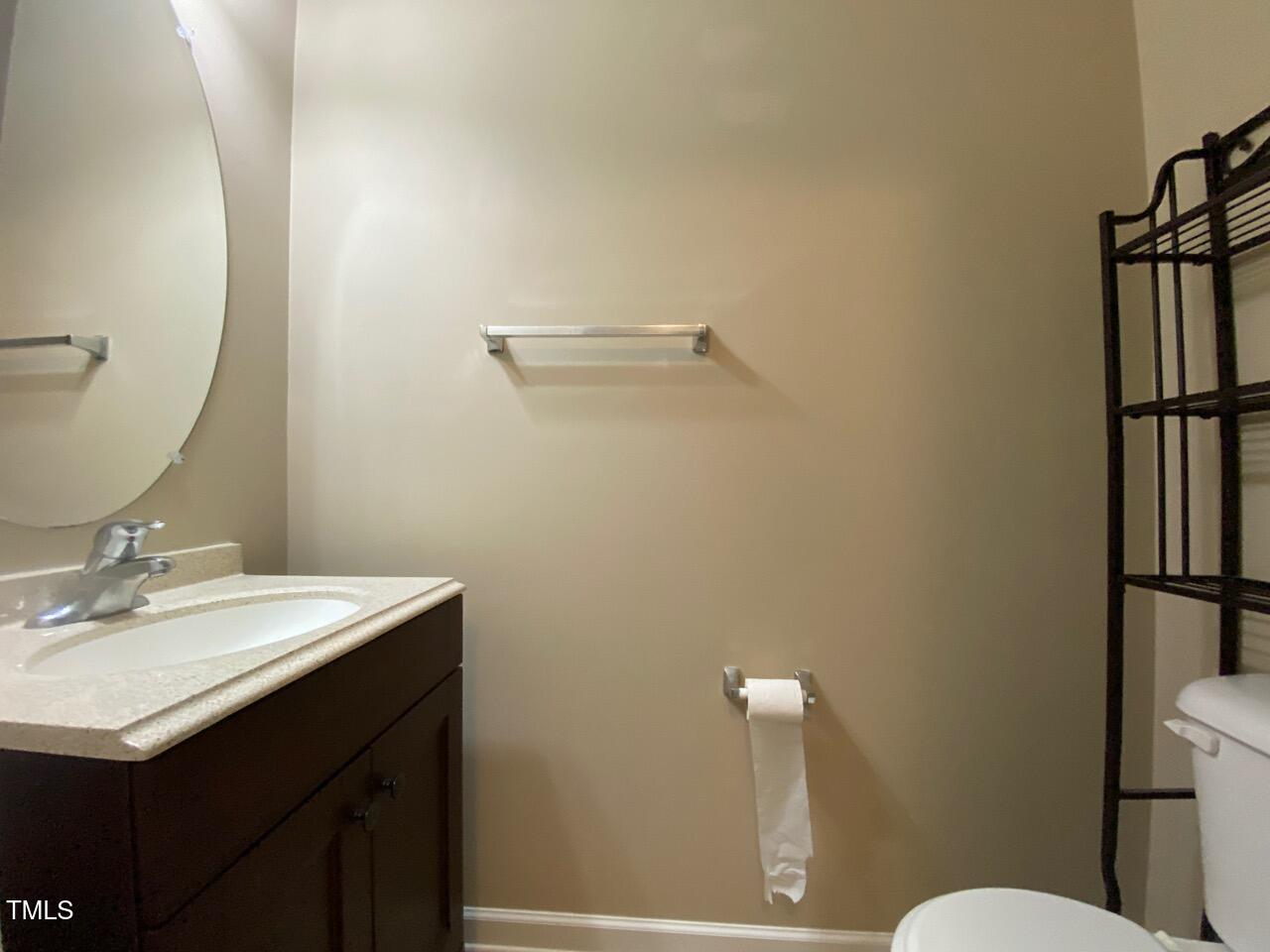 8845 Thornton Town Place