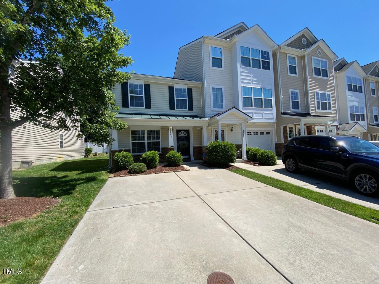 8845 Thornton Town Place