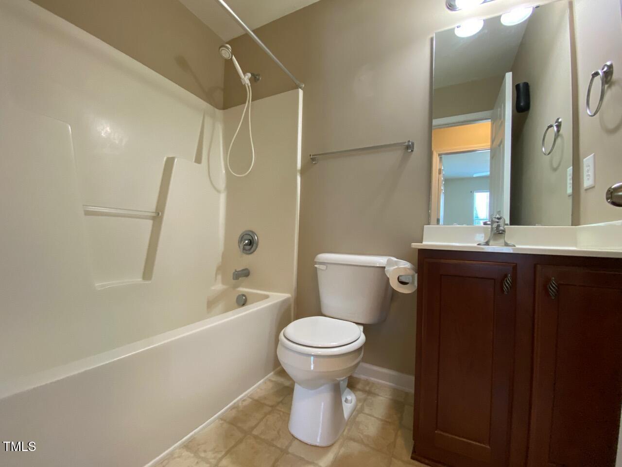 8845 Thornton Town Place