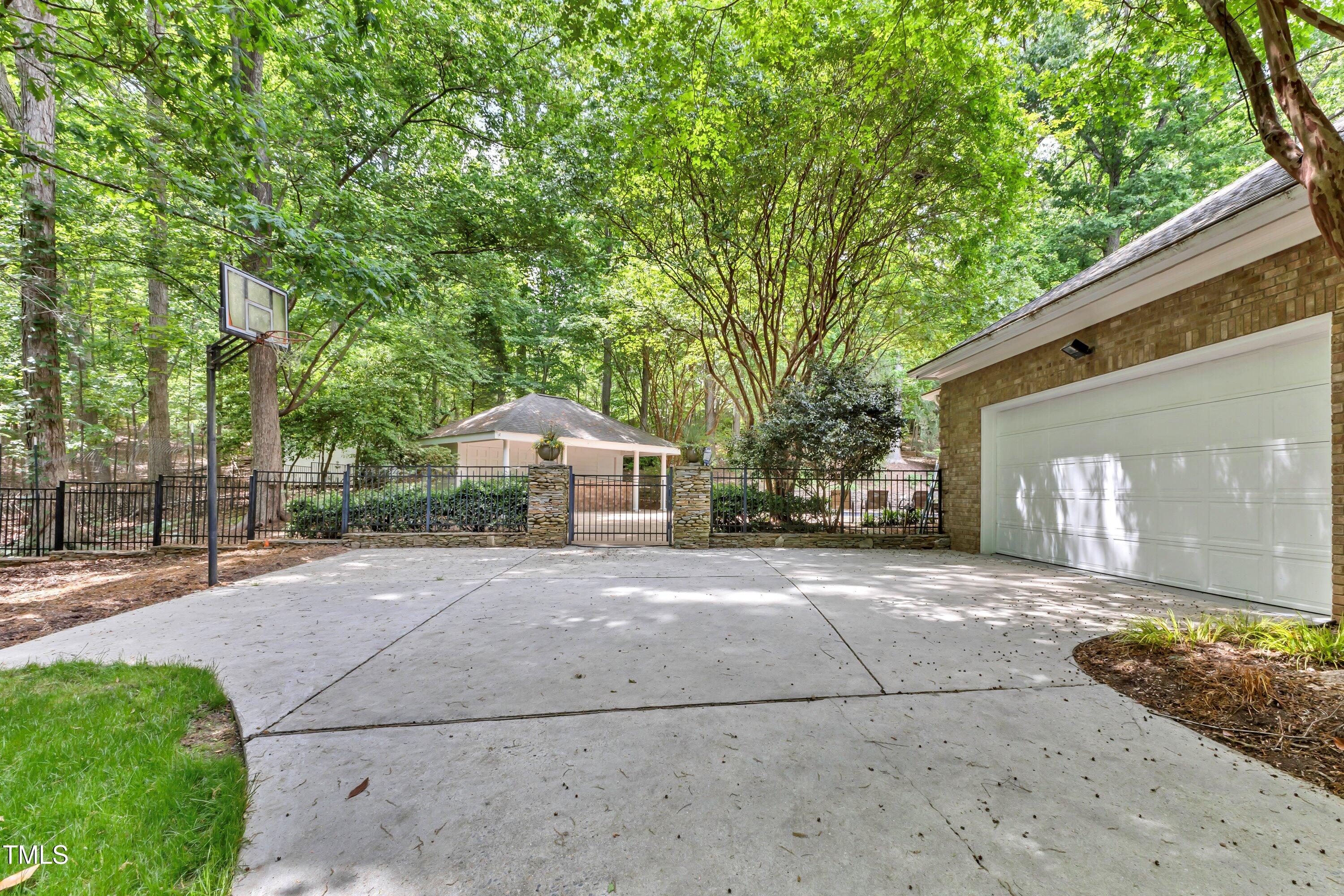 9924 Waterview Road