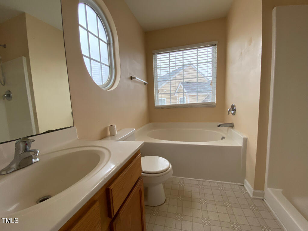 3404 Colossae Court
