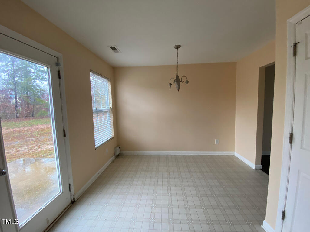 3404 Colossae Court