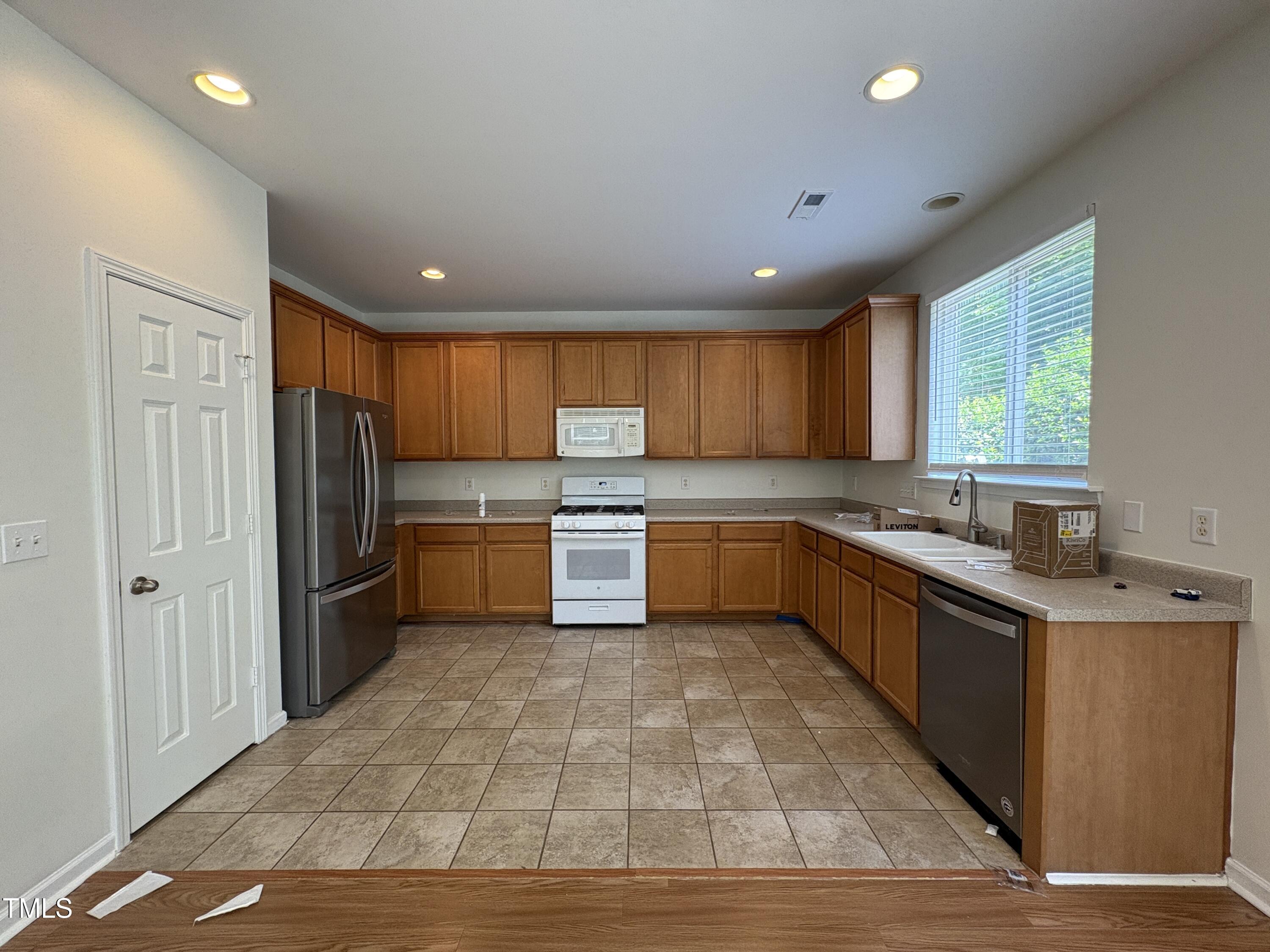 2031 Remington Oaks Circle