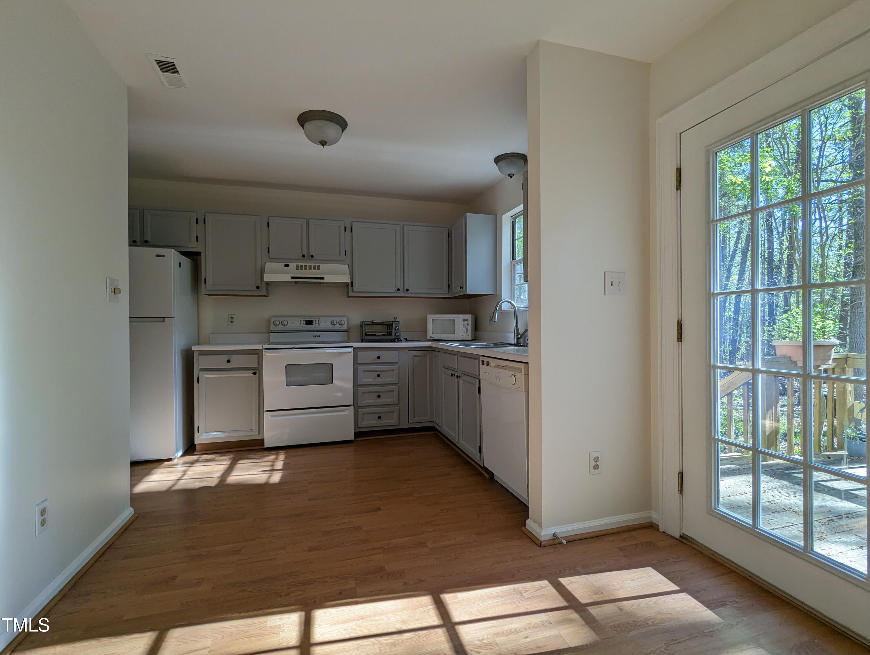 1813 Trailwood Drive