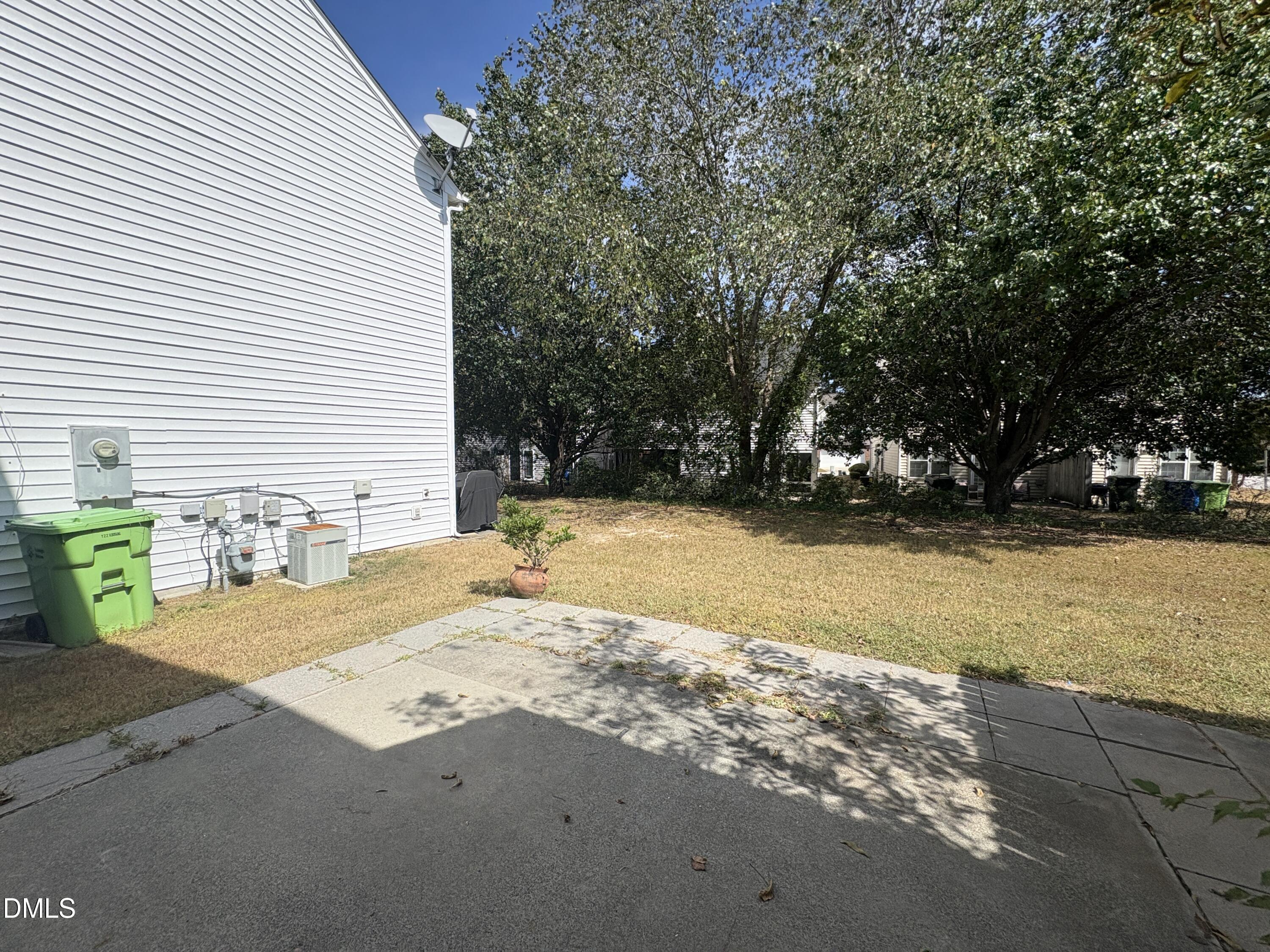 2404 Pumpkin Ridge Way