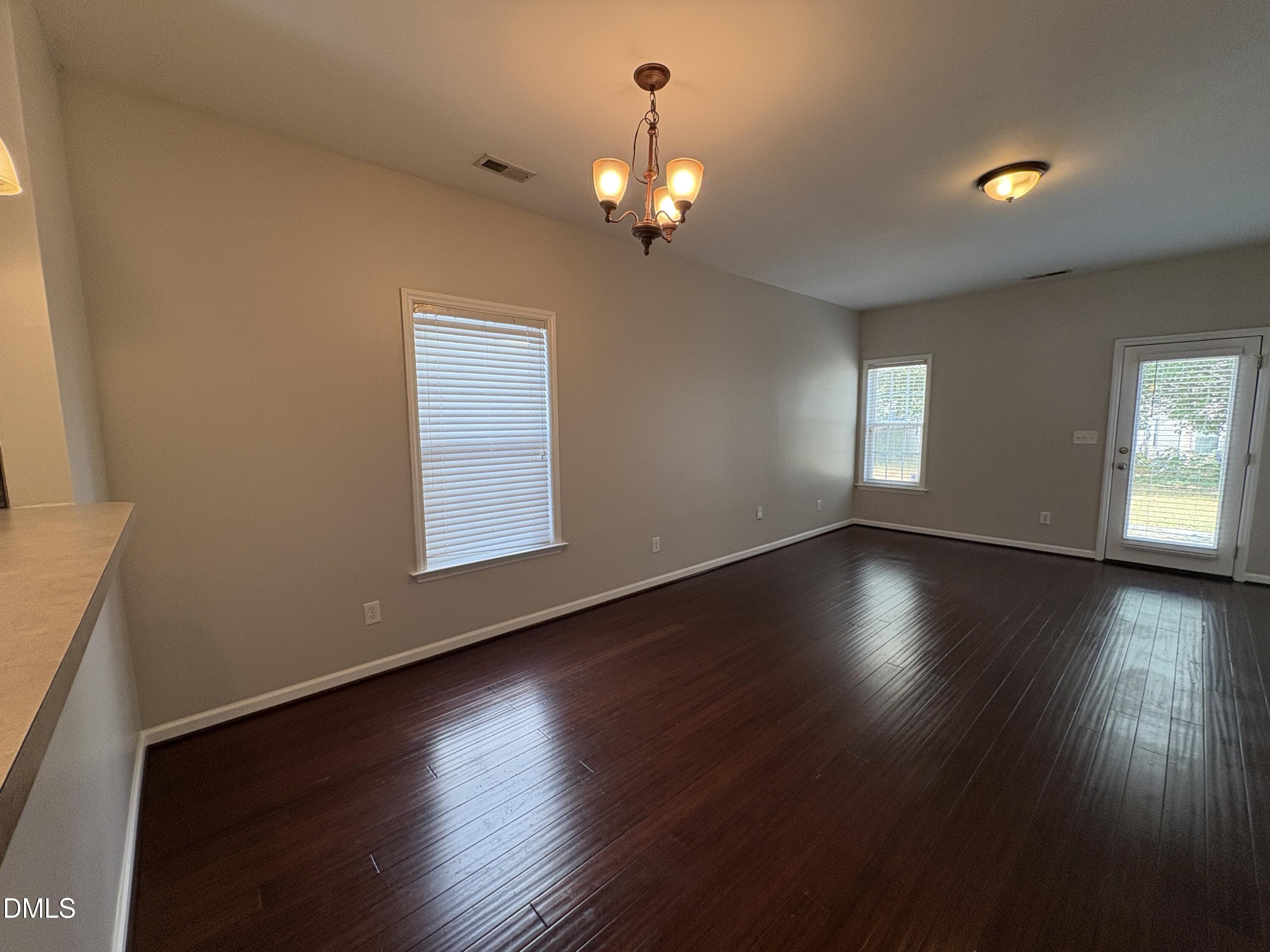 2404 Pumpkin Ridge Way