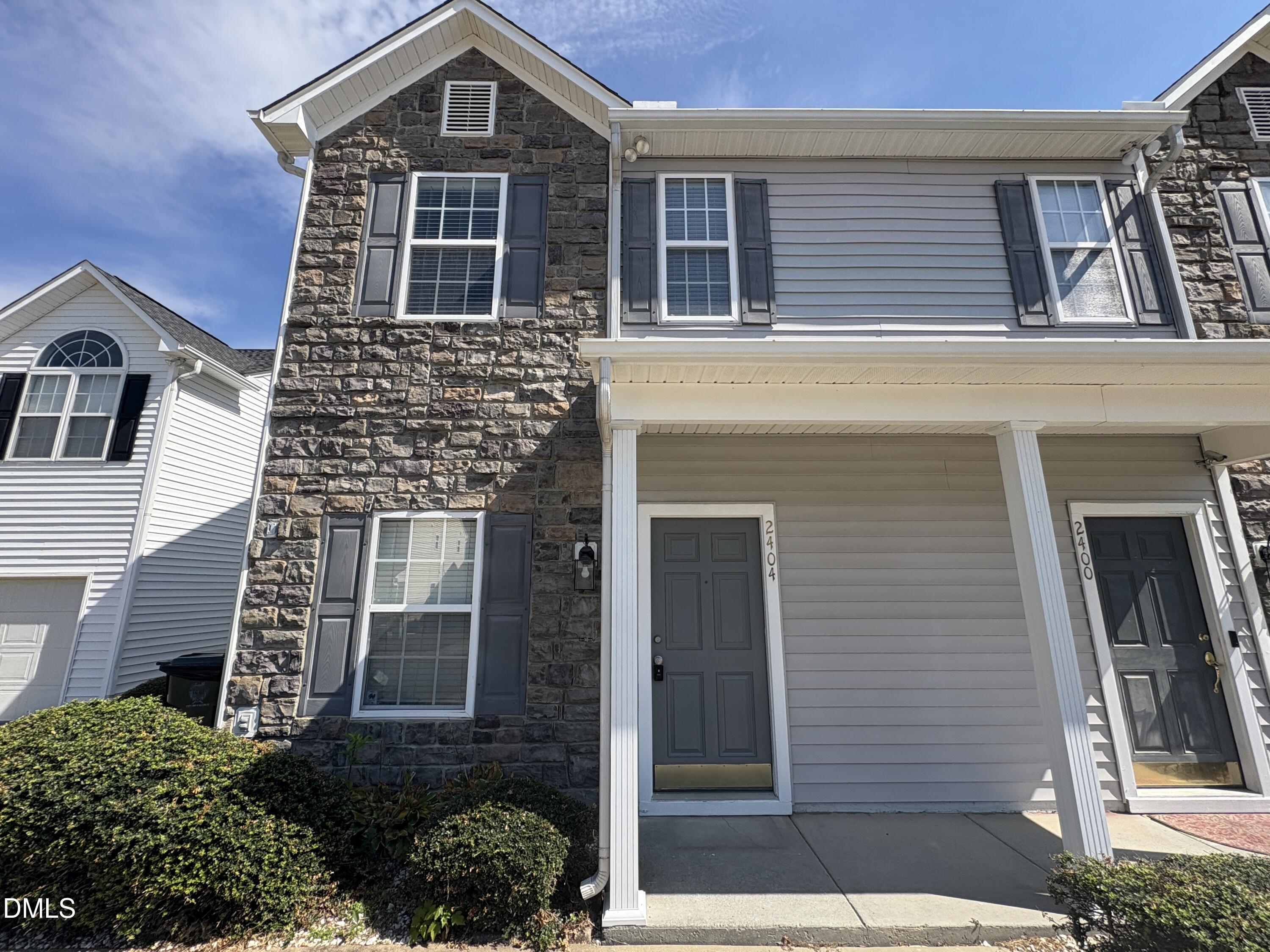 2404 Pumpkin Ridge Way